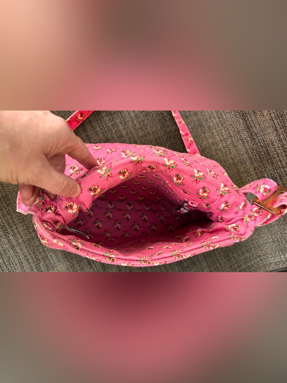 Quilted Pink Floral Crossbody Bag - Picture 4 of 5